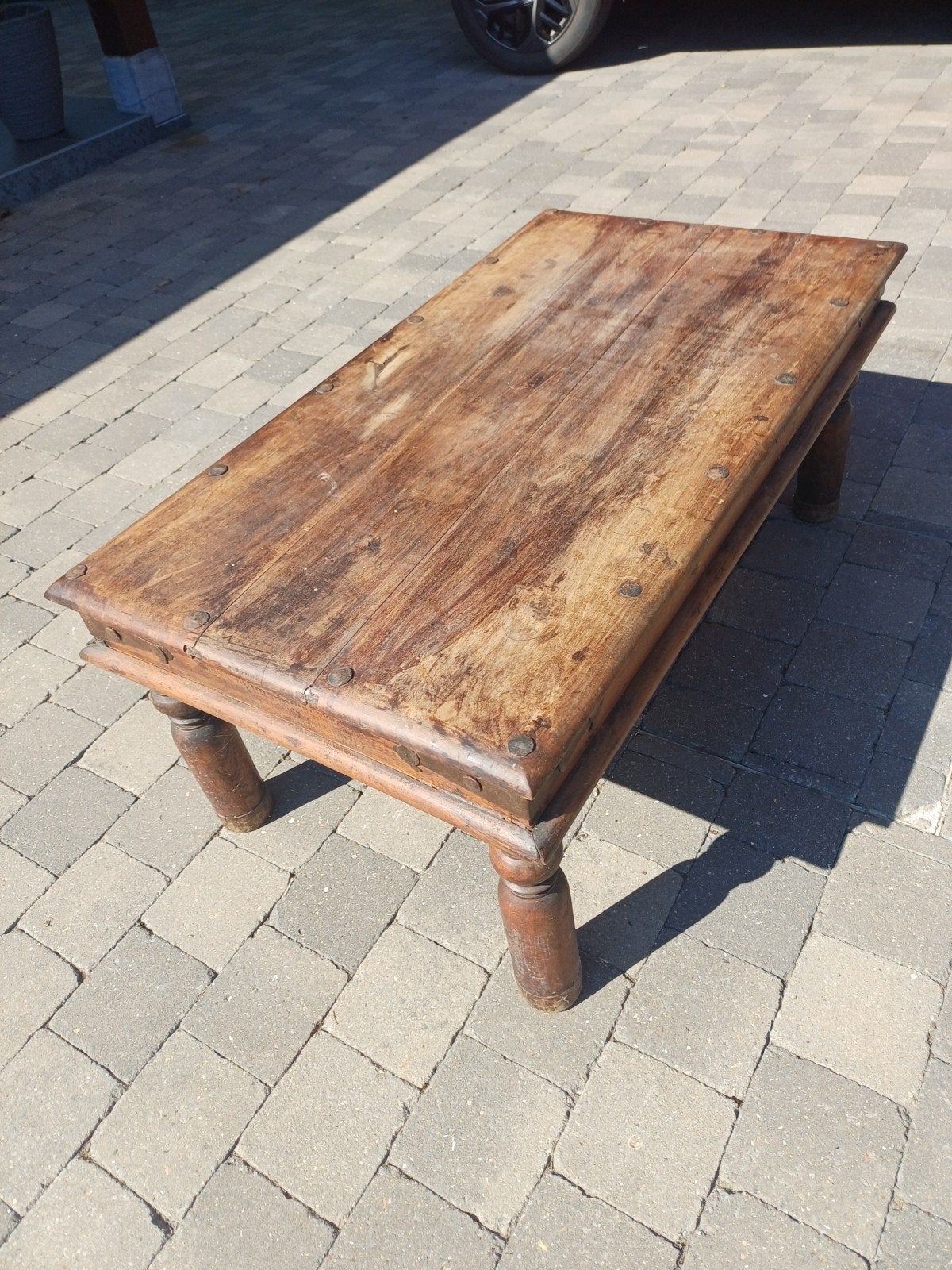 Koloniale tafel, Ophalen
