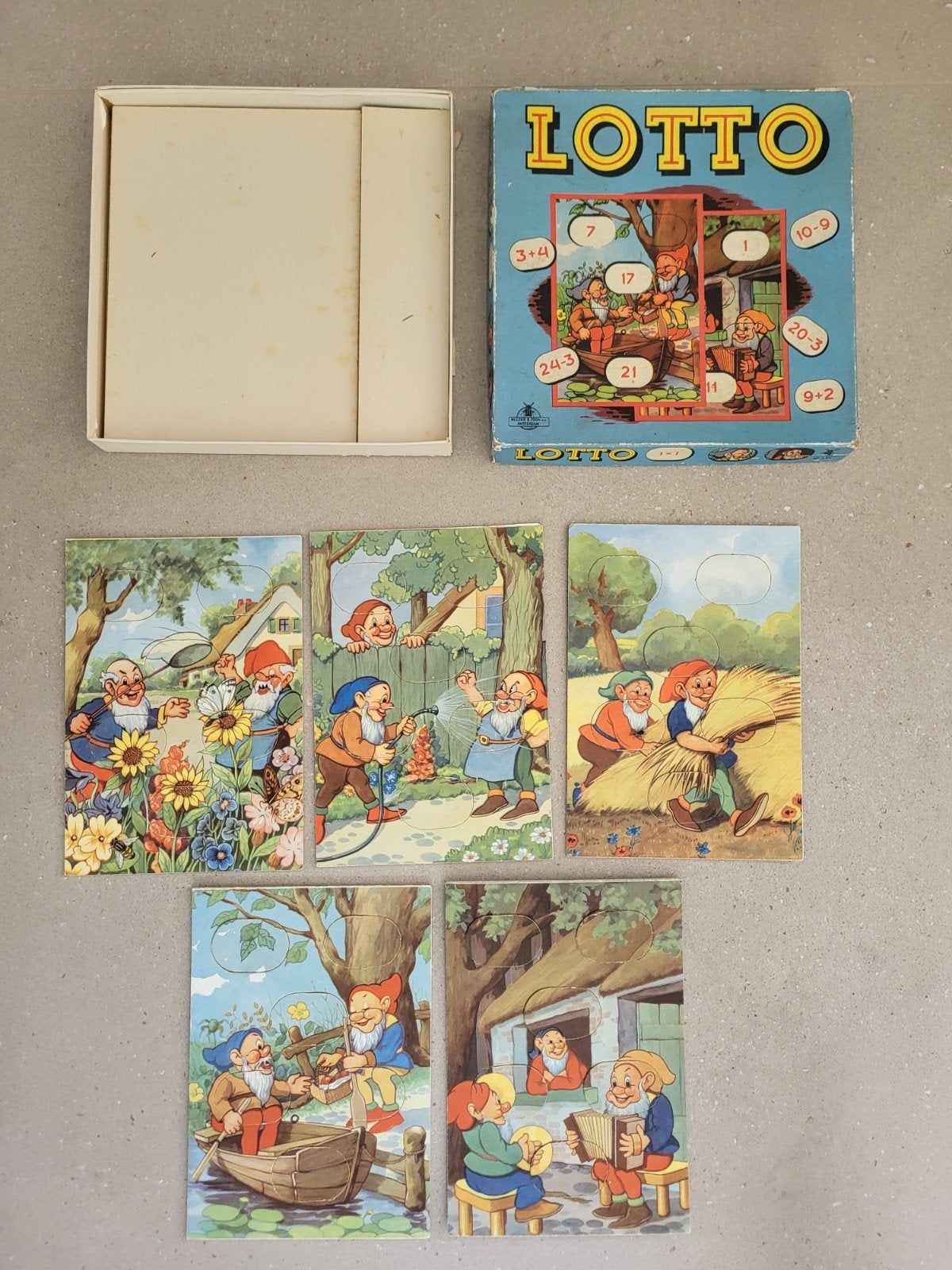 Lotto _ de dwergen (berekening), Boeken, Prentenboeken en Plaatjesalbums, Ophalen of Verzenden