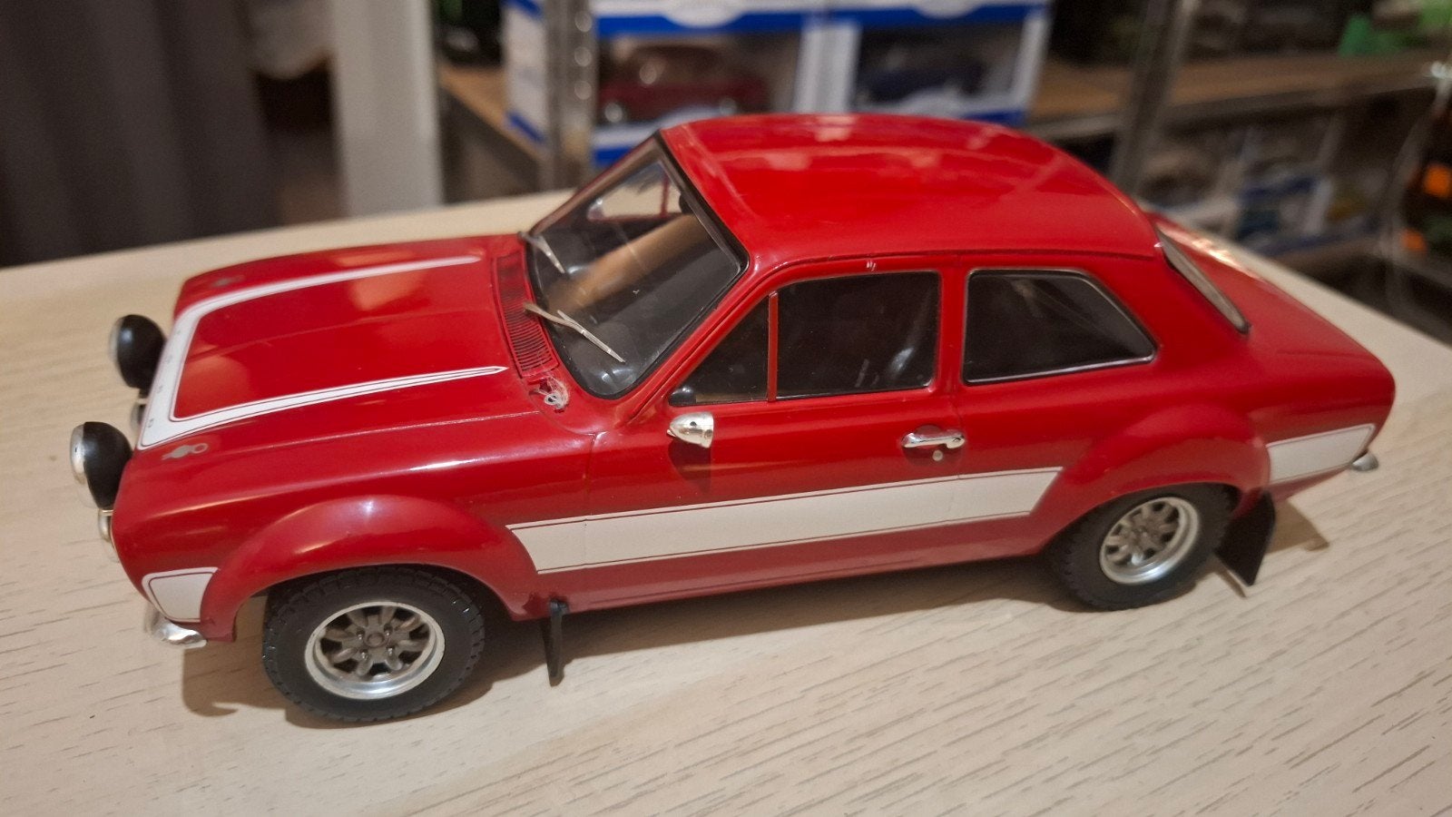 voiture miniature 1 18, Enlèvement ou Envoi, Comme neuf, Voiture, Autres marques