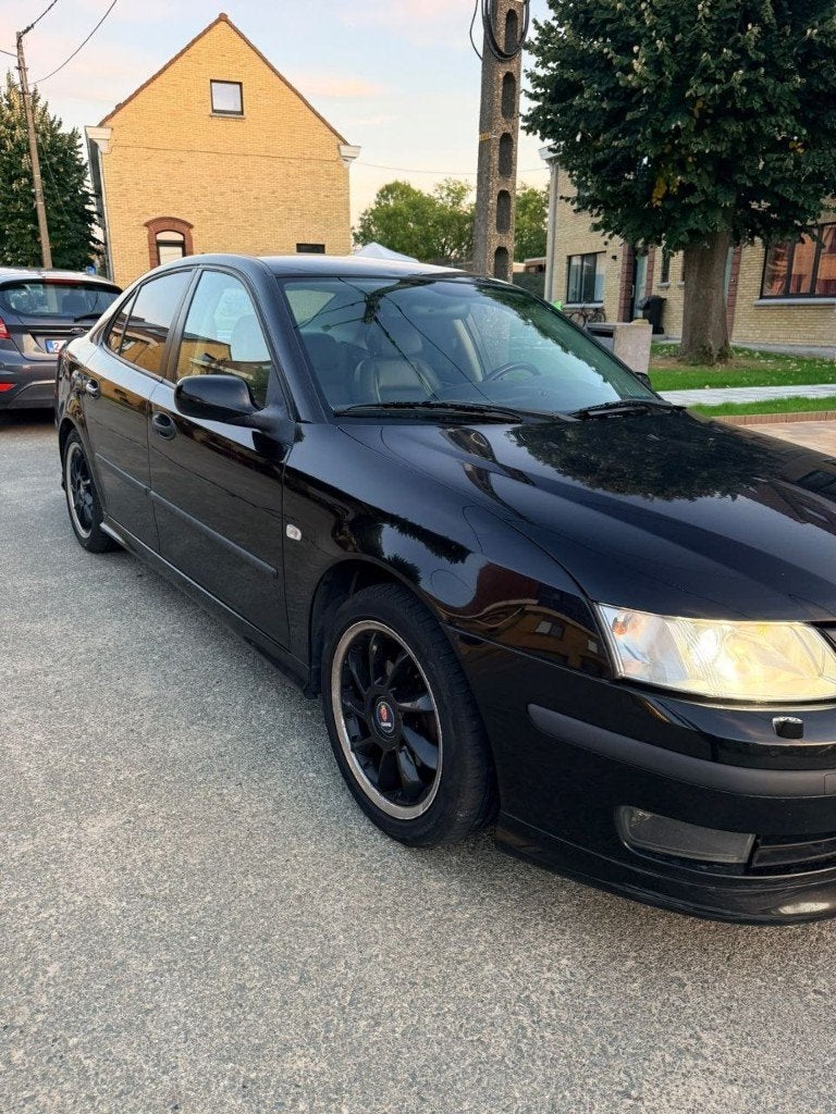 Saab 9-3 Sedan 2.0t LPG + benzine automaat 2003, Auto's, 4 cilinders, Zwart, Leder, Particulier
