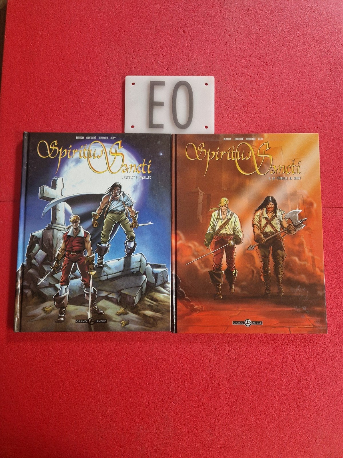 lot de 2 bd spiritus et sancti (intégrale de la série), Livres, Enlèvement ou Envoi