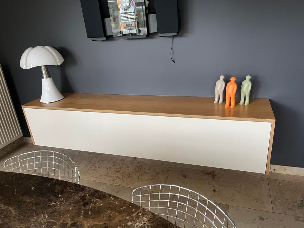 Zwevend dressoir - hangkast, Huis en Inrichting, Ophalen, Gebruikt, Modern, Met plank(en)