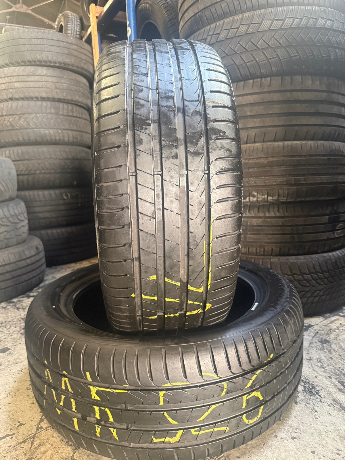 255/45/19 Pirelli avec montage et équilibrage, Enlèvement