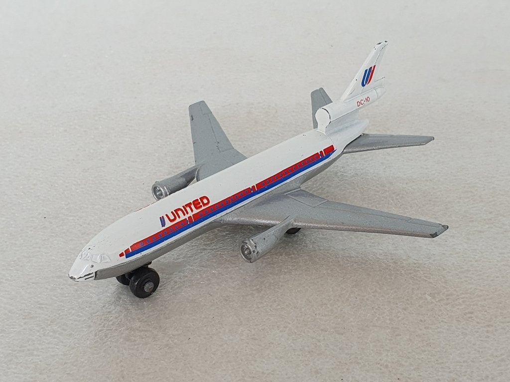 Matchbox: SB 13 United DC10 (1), Ophalen of Verzenden, Gebruikt, Vliegtuig