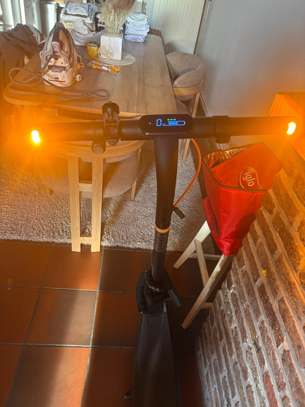 Ninebot e2 pro, Fietsen en Brommers, Steps, Ophalen, Zo goed als nieuw, Elektrische step (E-scooter)