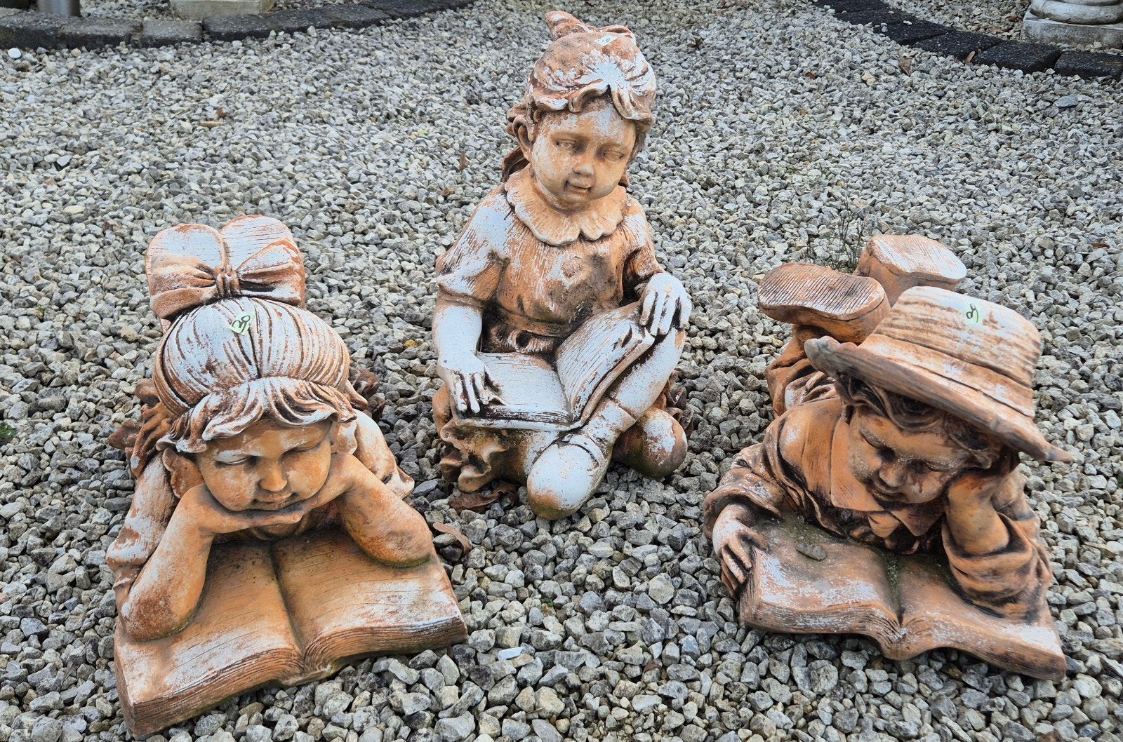 betonnen kindjes met boekje, promo, Tuin en Terras, Tuinbeelden, Ophalen, Nieuw, Beton, Mensenbeeld