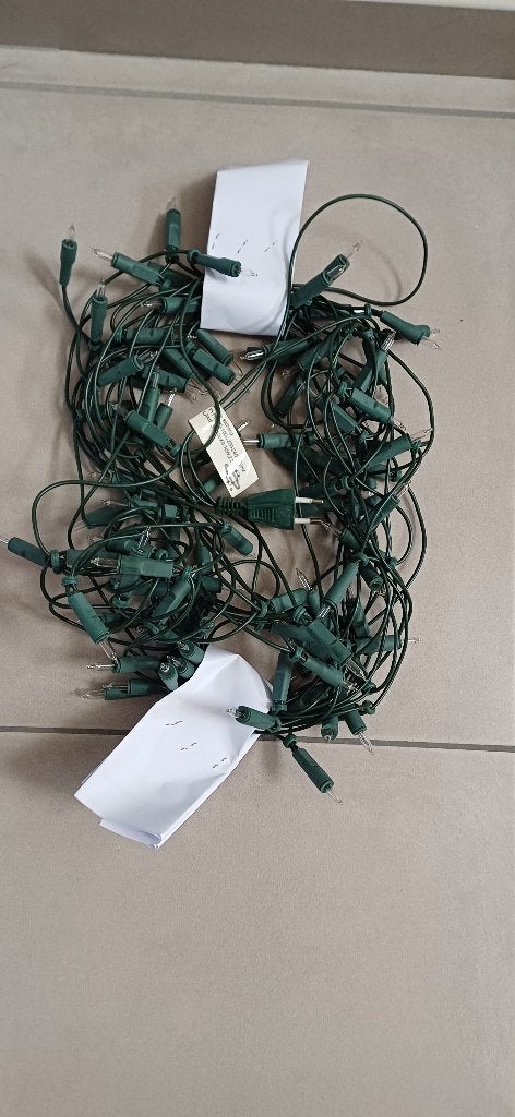 Kerstverlichting binnen, Ophalen