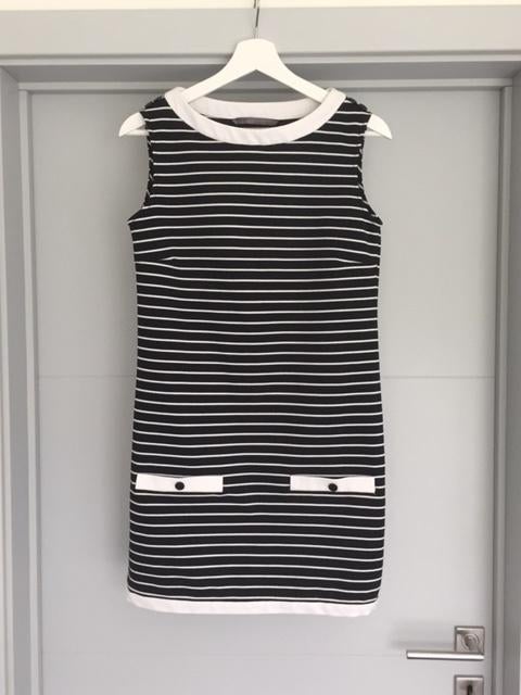 Jurk maat XS / Zara, Kleding | Dames, Jurken, Zo goed als nieuw, Maat 34 (XS) of kleiner, Zwart, Boven de knie, Ophalen of Verzenden