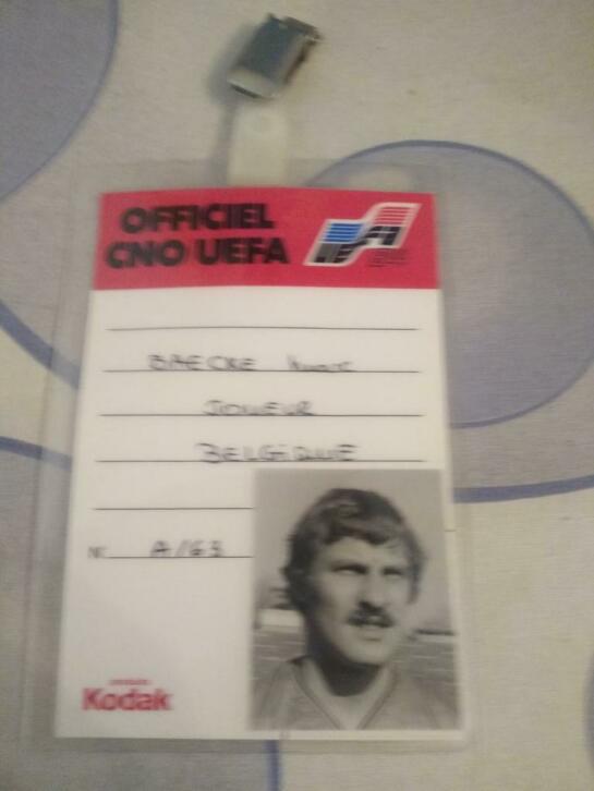 Ek badge baecke marc 1984, Ophalen of Verzenden, Zo goed als nieuw, Poster, Plaatje of Sticker