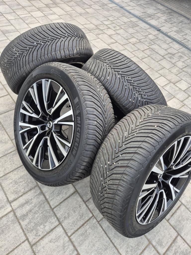 Originele 20 inch M+S Volvo XC90 wielen en banden 32358565, Auto-onderdelen, Ophalen, 20 inch, Velg(en)