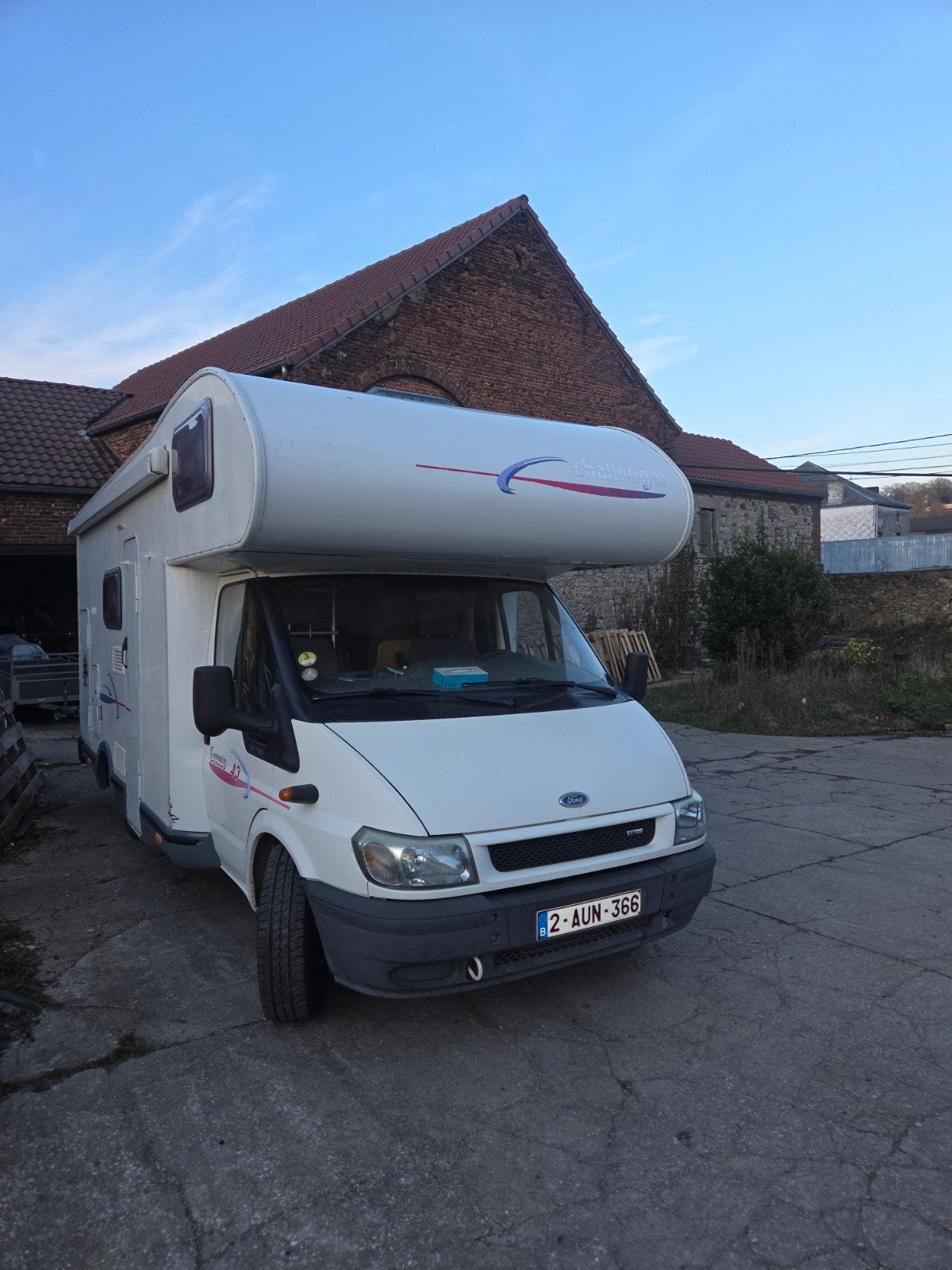 Camping car challenger genesis 43, Caravanes & Camping, Camping-cars, Challenger, Ford, Automatique, Enlèvement