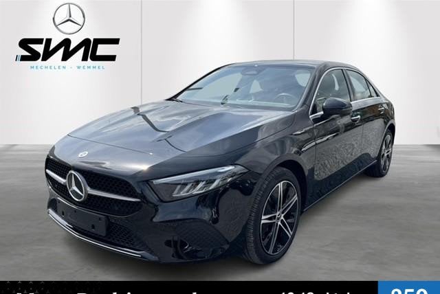 Mercedes-Benz A-250e berline, Auto's, Automaat, 4 deurs, Stof, Gebruikt