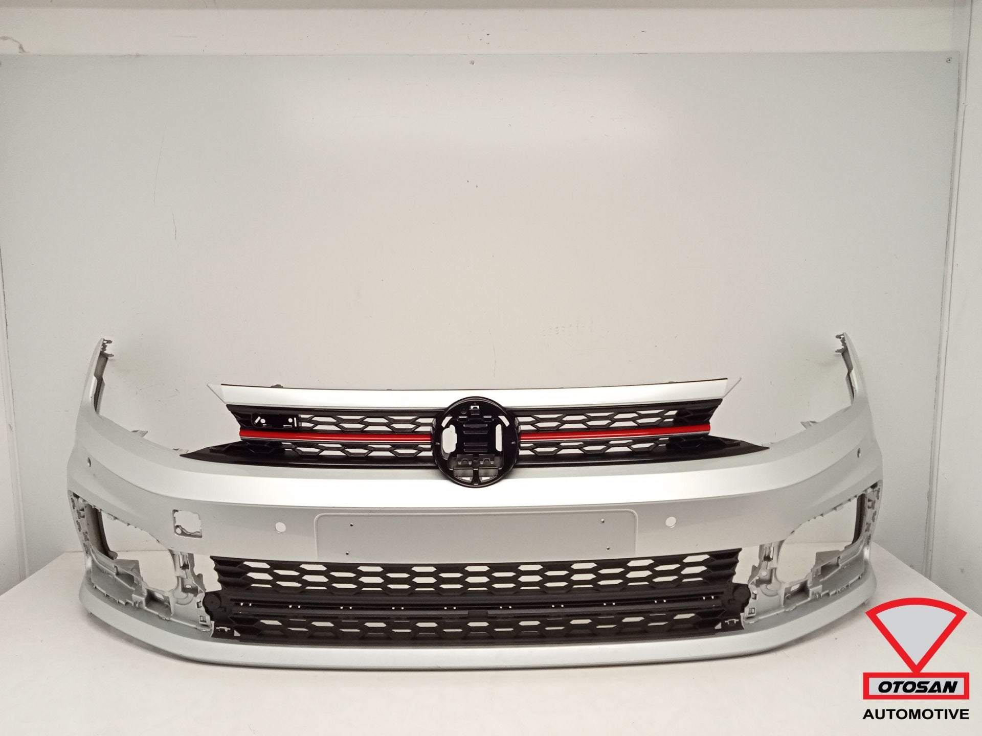 VW Polo 2g 17-21 GTi Voorbumper + Grille Grill Origineel!, Auto-onderdelen, Gebruikt, Volkswagen, Volkswagen AG, Vw@volkswagen.de