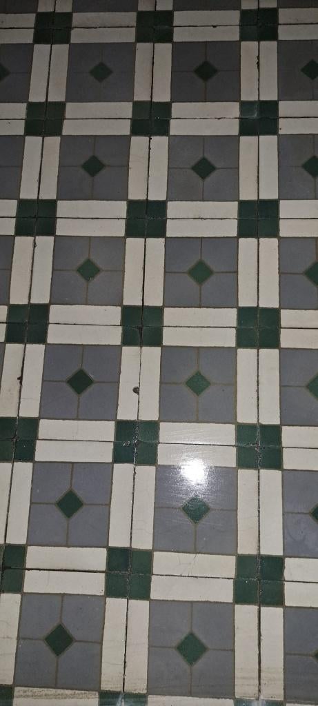 Antieke cementtegel met patroon, Ophalen