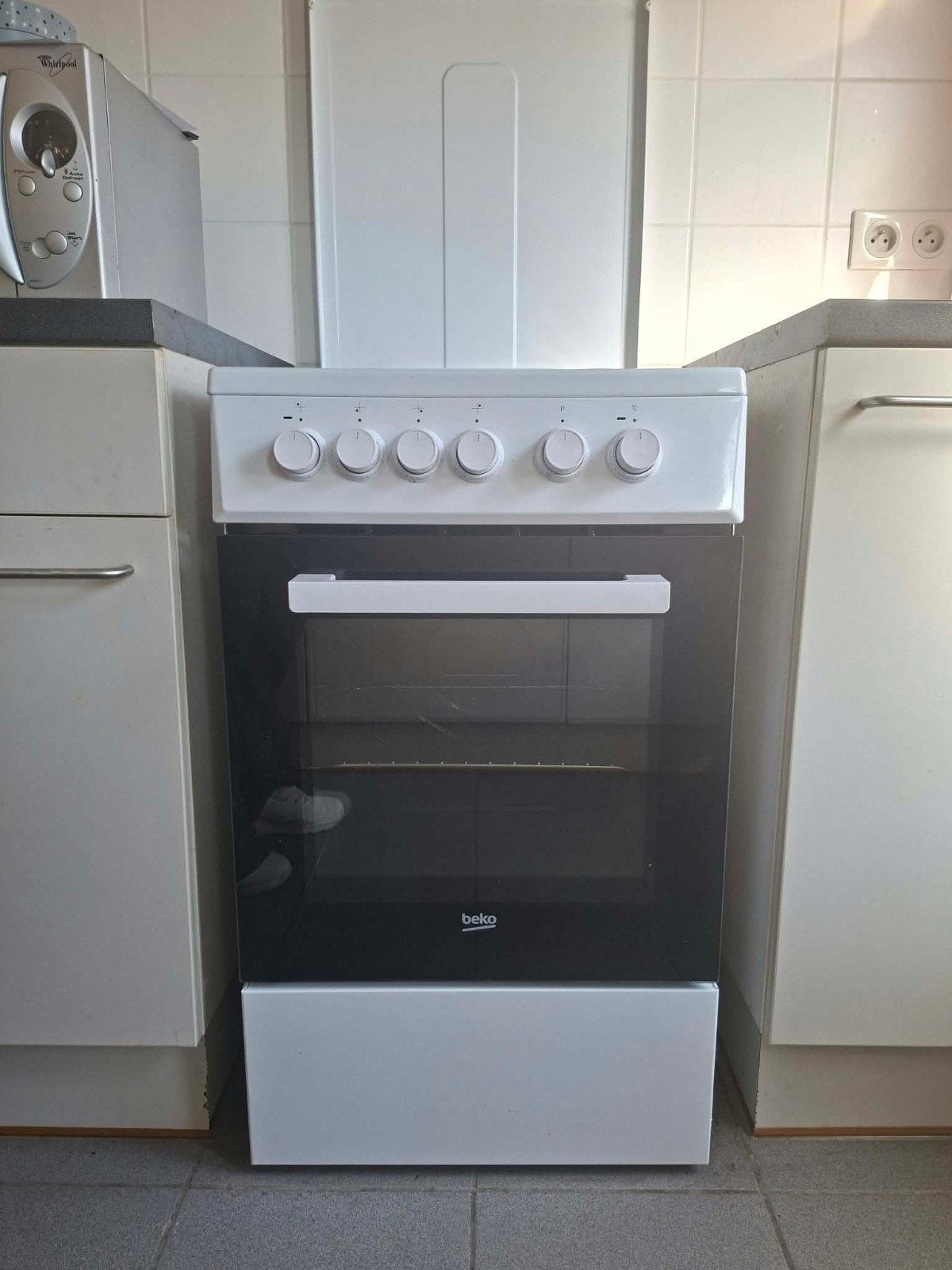 beko fornuis met oven, Elektronische apparatuur, Ophalen