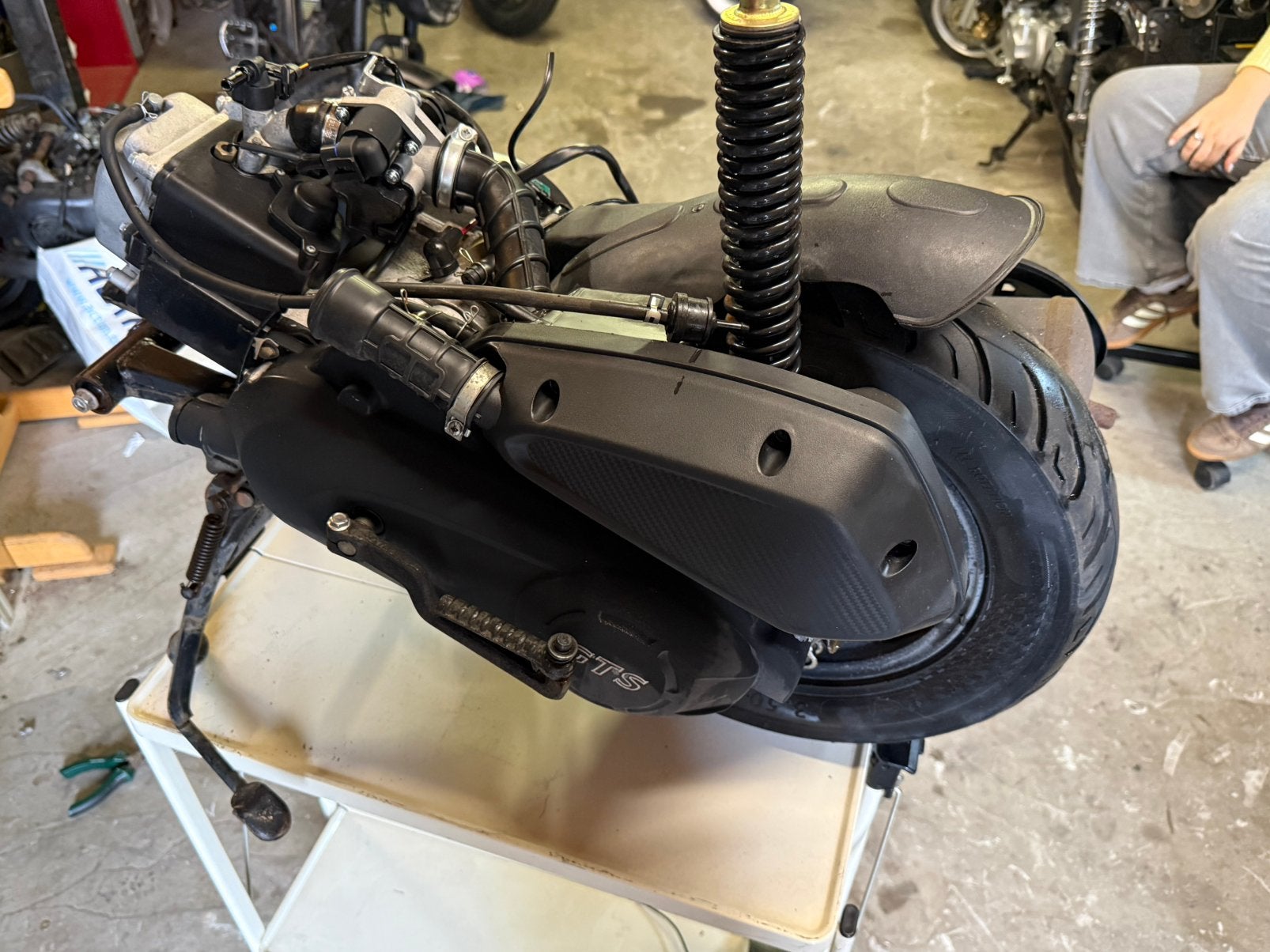 GTS Toscana 50cc 4T motorblok + complete achterzijde klasseA, Enlèvement, Pot d'échappement