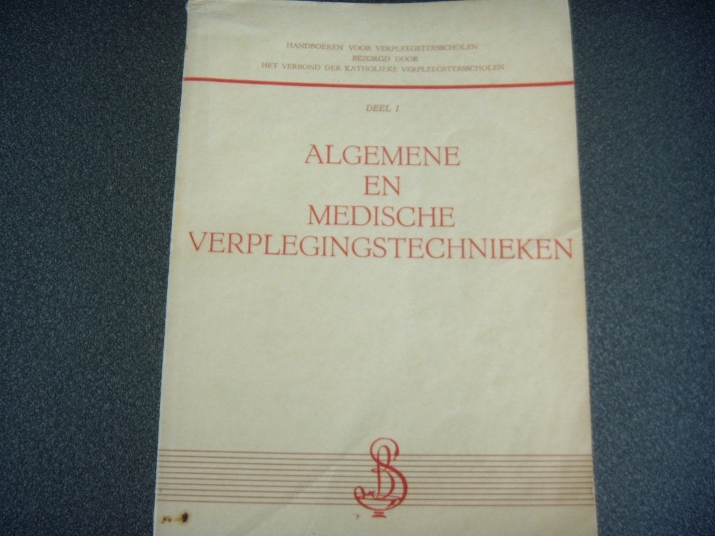 Vintage handboek verpleegkunde, Ophalen of Verzenden, Gelezen