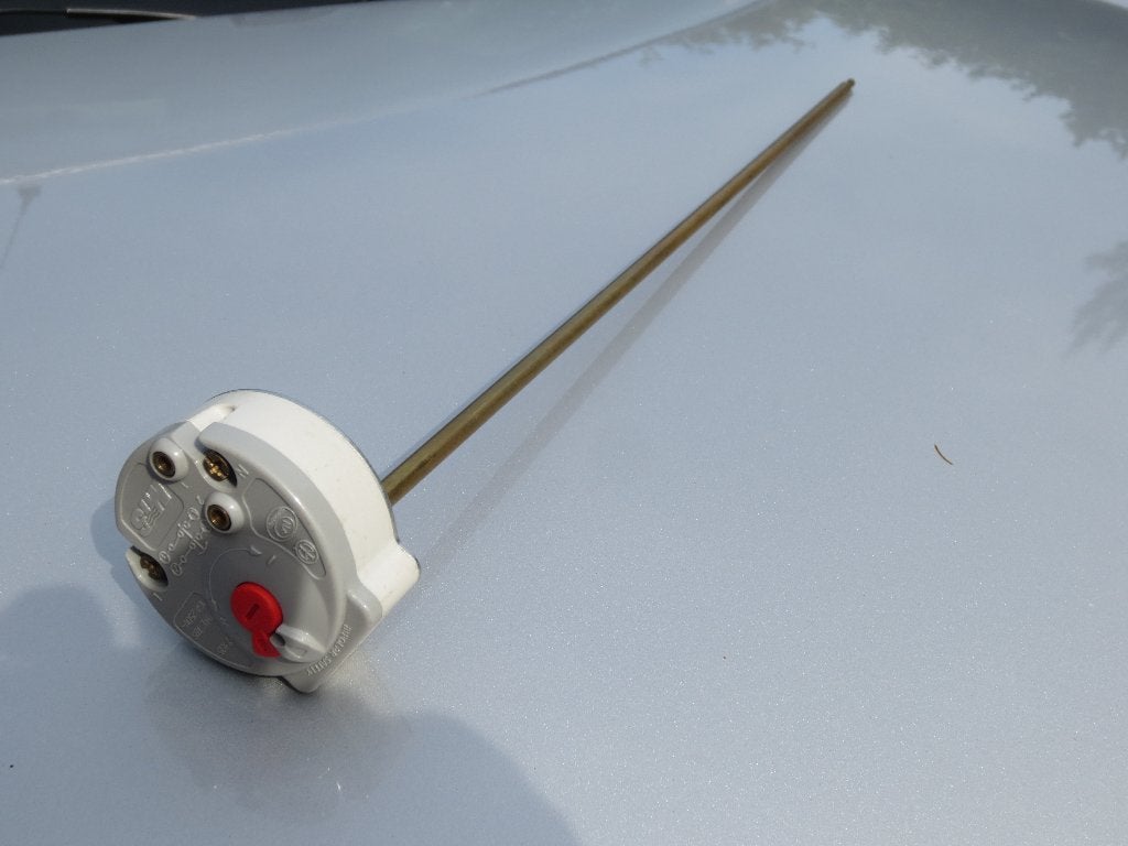 nieuwe thermostaat electr boiler 45cm € 10,00 €, Doe-het-zelf en Bouw, Ophalen, Boiler