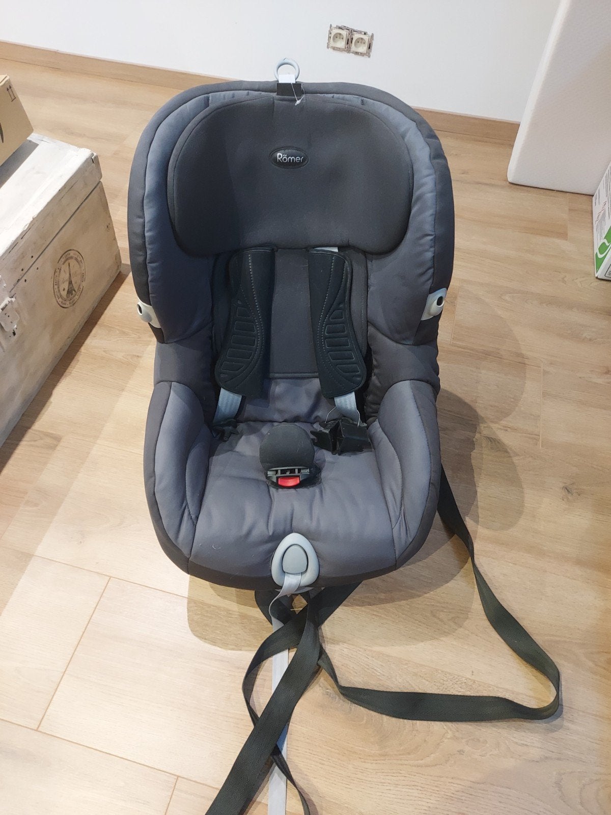 Siège auto Römer Isofix –NEUF, Enfants & Bébés, Neuf, Romer, Protection latérale, Enlèvement