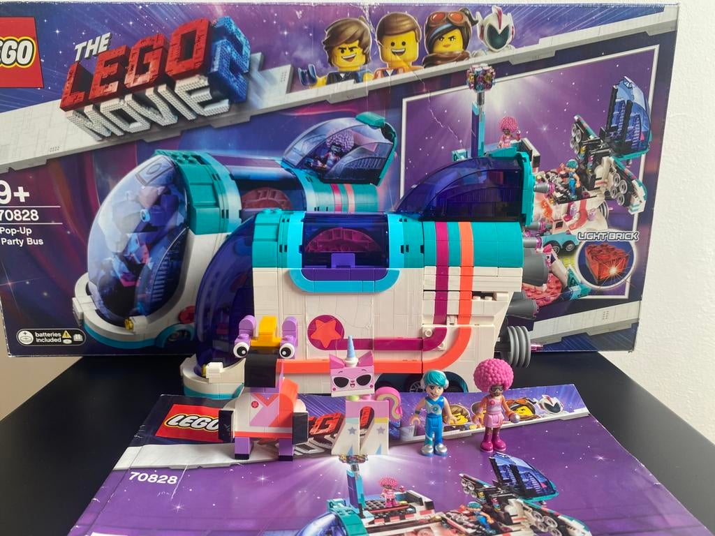 Bus de fête Lego Movie 2 70828, Enfants & Bébés, Jouets | Duplo & Lego, Comme neuf, Lego, Complet, Enlèvement