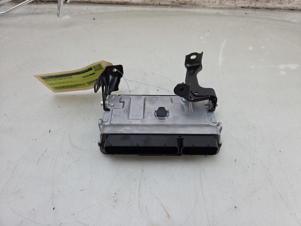 CALCULATEUR MOTEUR ECU Toyota Yaris Cross (PB1 / PJ1), Dhr. J. Ham, Administratie@autoham.nl, Toyota, Utilisé