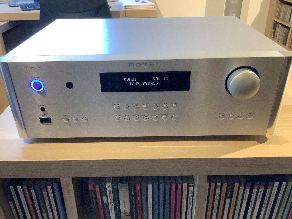 VOORVERSTERKER ROTEL RC1592MKII, Audio, Tv en Foto, Tuners, Ophalen, Zo goed als nieuw