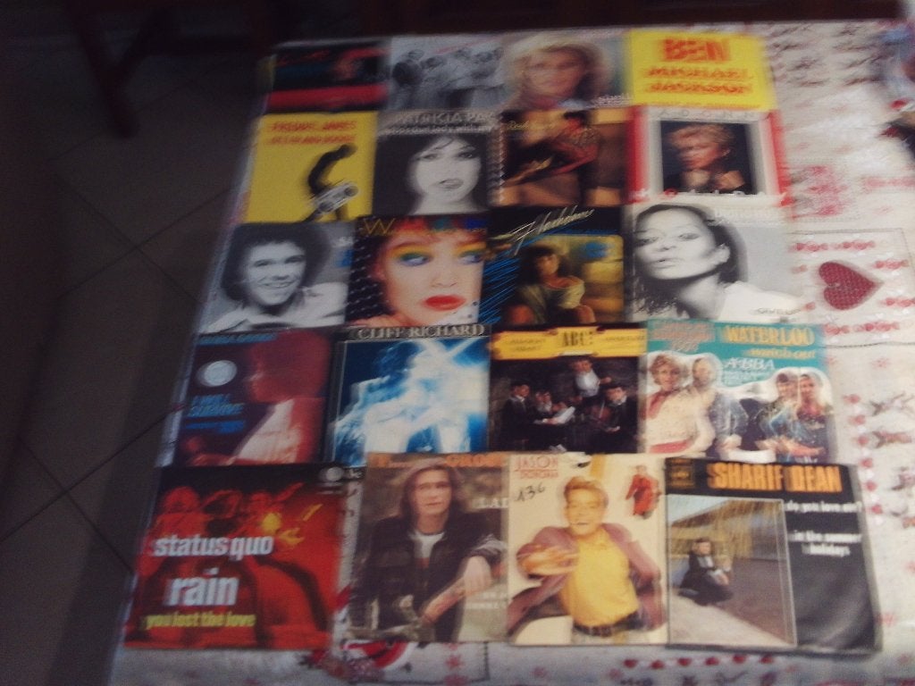 54 singles vinyles avec pop et rock des années 1970 et 1980, CD & DVD, Enlèvement ou Envoi, Comme neuf, Pop