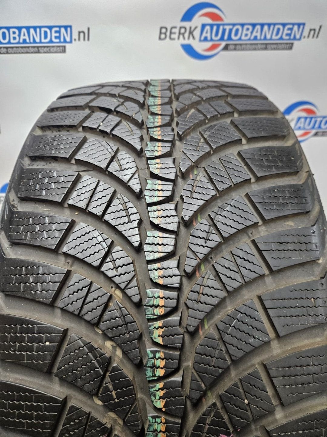 4x Kumho Wintercraft WP71 XL (DEMO) 255/35 R19 96V 255/35/19, Autos : Pièces & Accessoires, Pneus & Jantes, Pneus hiver, 255 mm