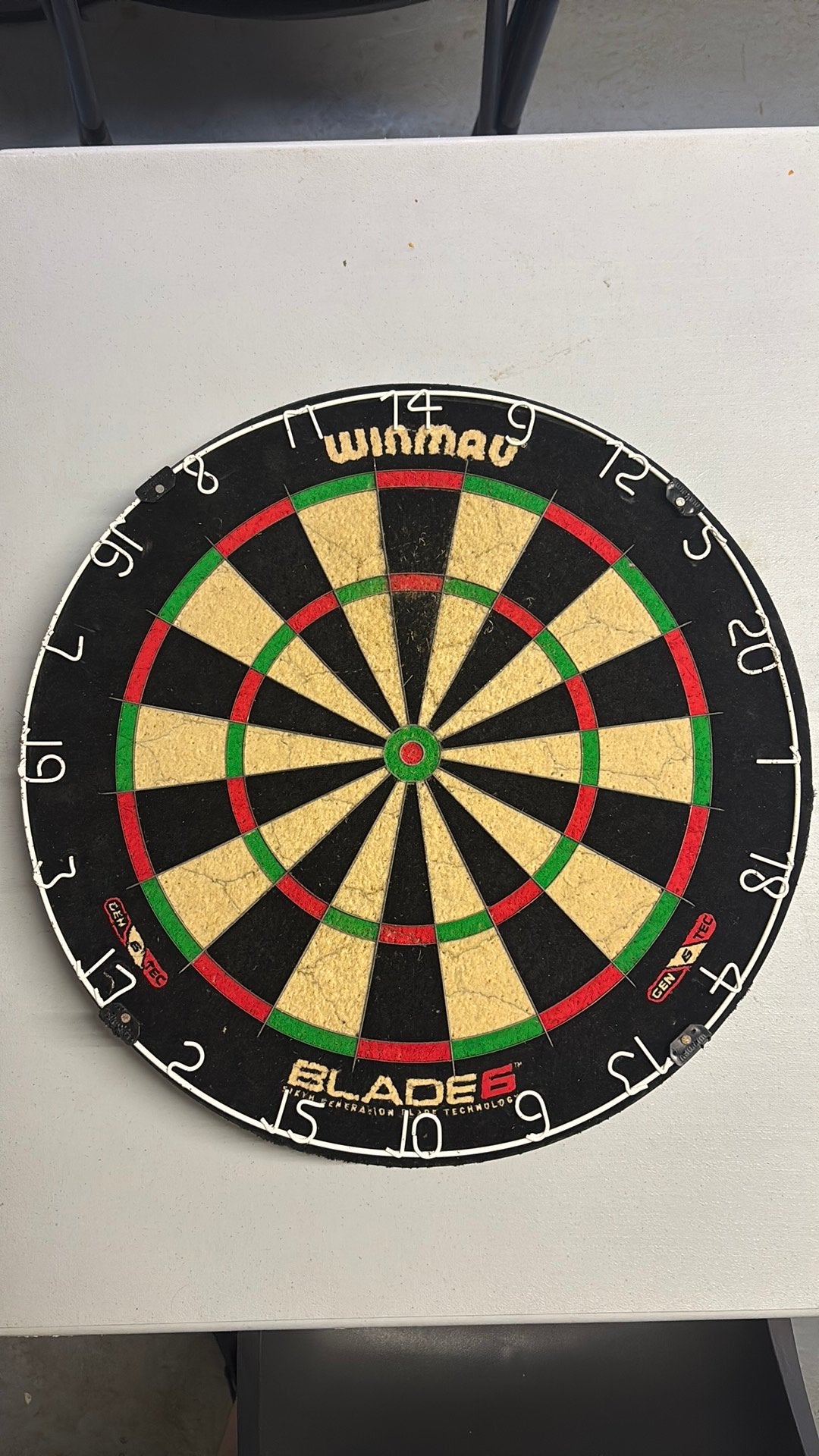 Winmau BLADE 6 Dartsbord, Sport en Fitness, Ophalen, Gebruikt, Dartbord