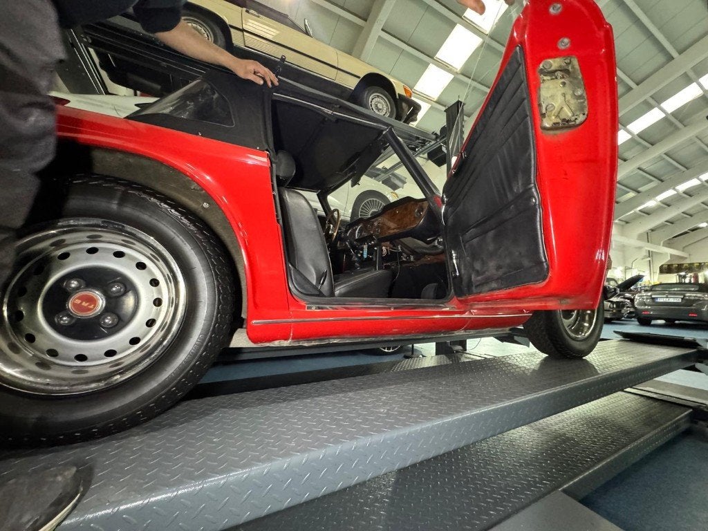 Triumph TR6, foto 10