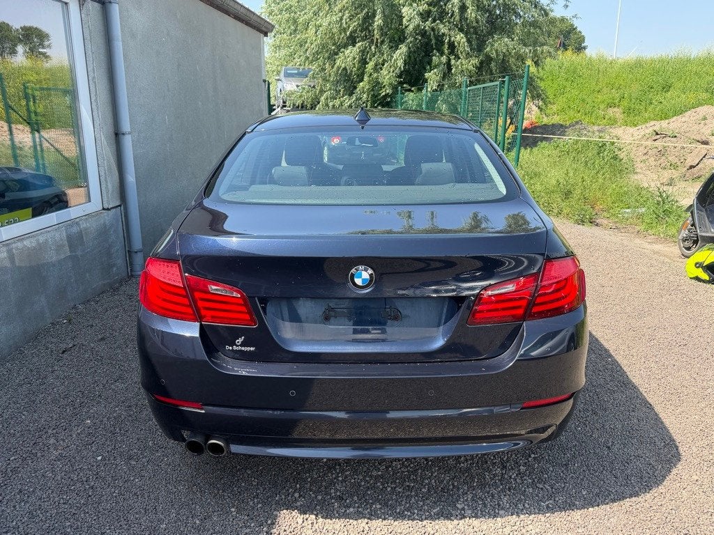 BMW 523 I benzine, Auto's, Achterwielaandrijving, Zwart, Blauw, 2996 cc