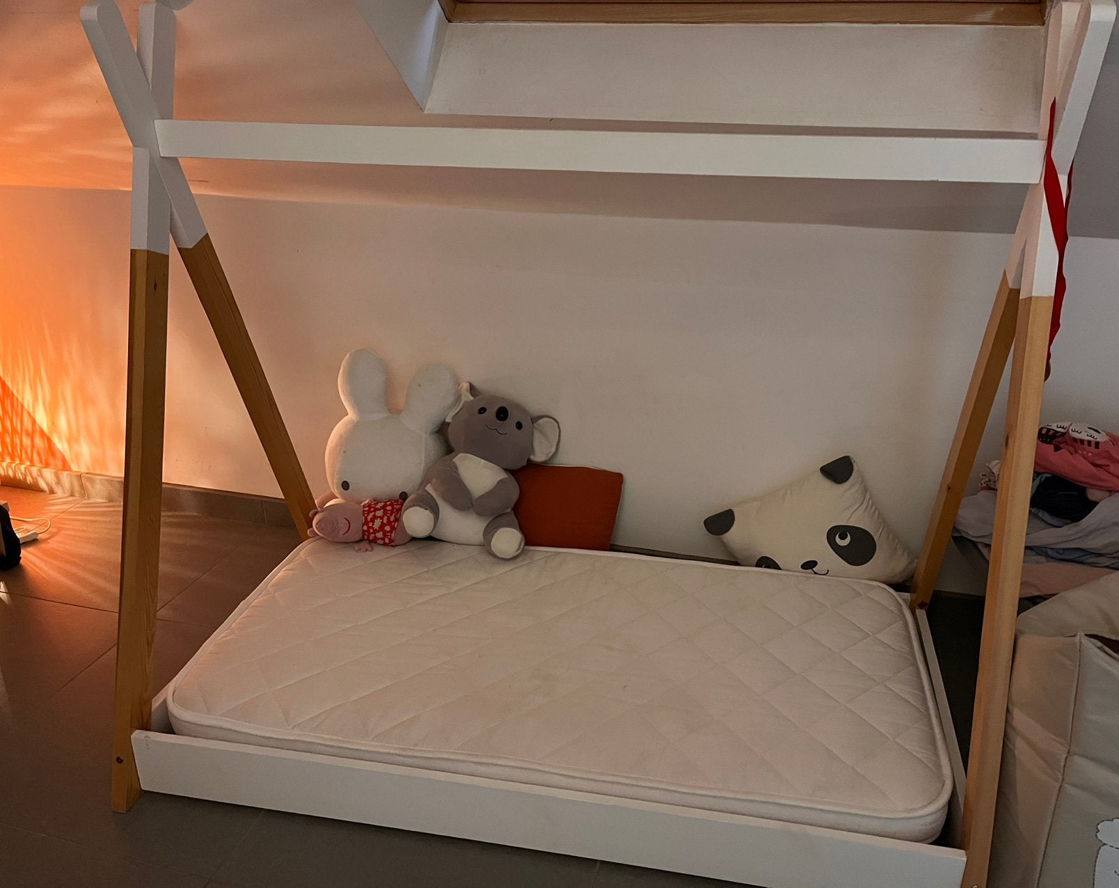 Lit pour enfant jamais utilisé, Enlèvement, Comme neuf, Une personne, Autres types