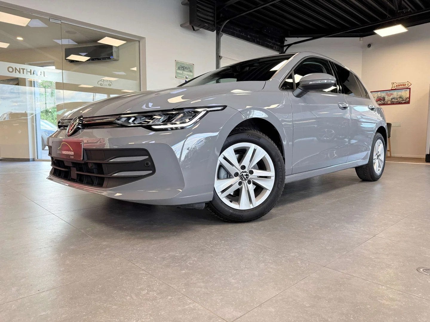 Volkswagen Golf Golf 1.5 TSI Life * 11345 km ! * als nieuw !, Auto's, Zwart, 4 cilinders, 116 pk, 5 deurs