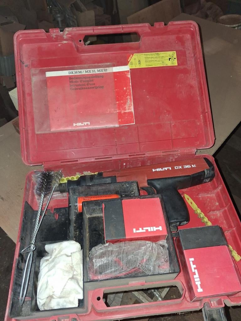 Hilti dx36m, Doe-het-zelf en Bouw, Ophalen