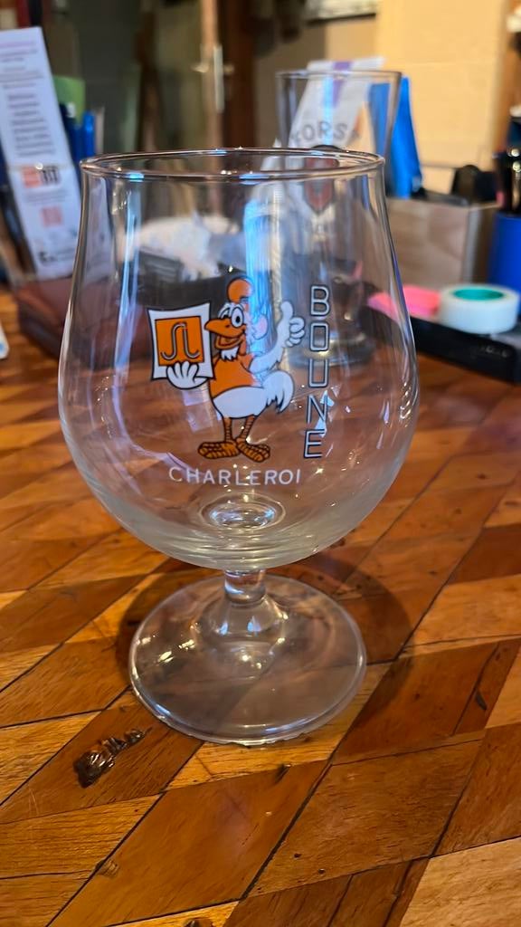 Brasserie bière verre Boune Charleroi, Collections, Marques de bière, Enlèvement ou Envoi, Comme neuf