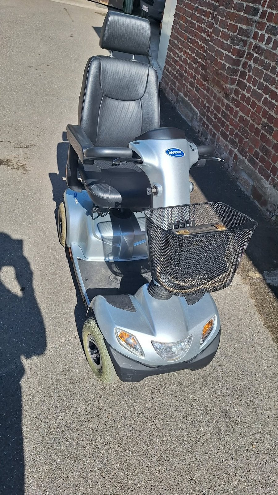 Scootmobiel Invacare nieuwe batterijen, Ophalen, Gebruikt, Invacare