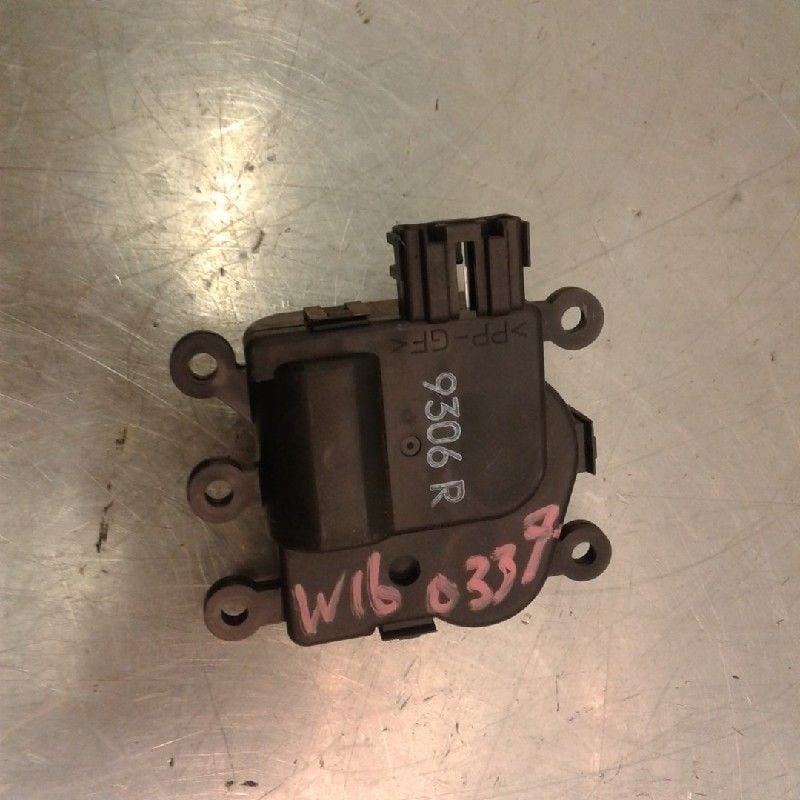 KACHELSTELMOTOR Mazda 3 (BL12 / BLA2 / BLB2), Gebruikt, Mazda