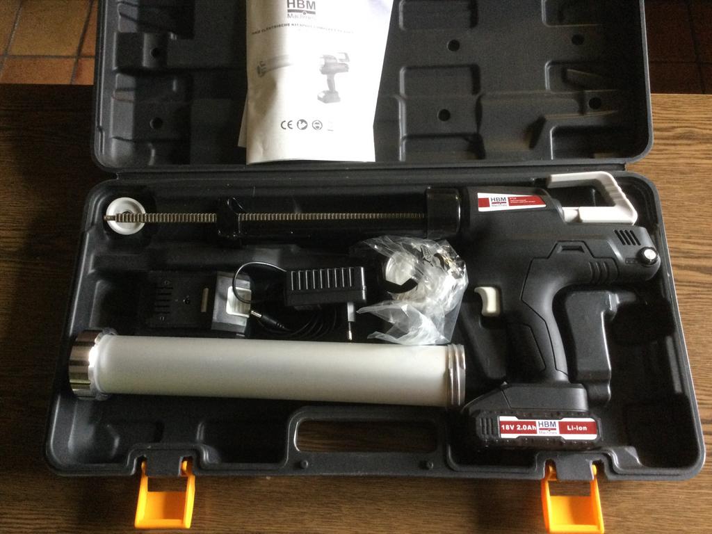 HBM Elektrische KitspuitCompleet18 Volt  8728, Ophalen, Zo goed als nieuw