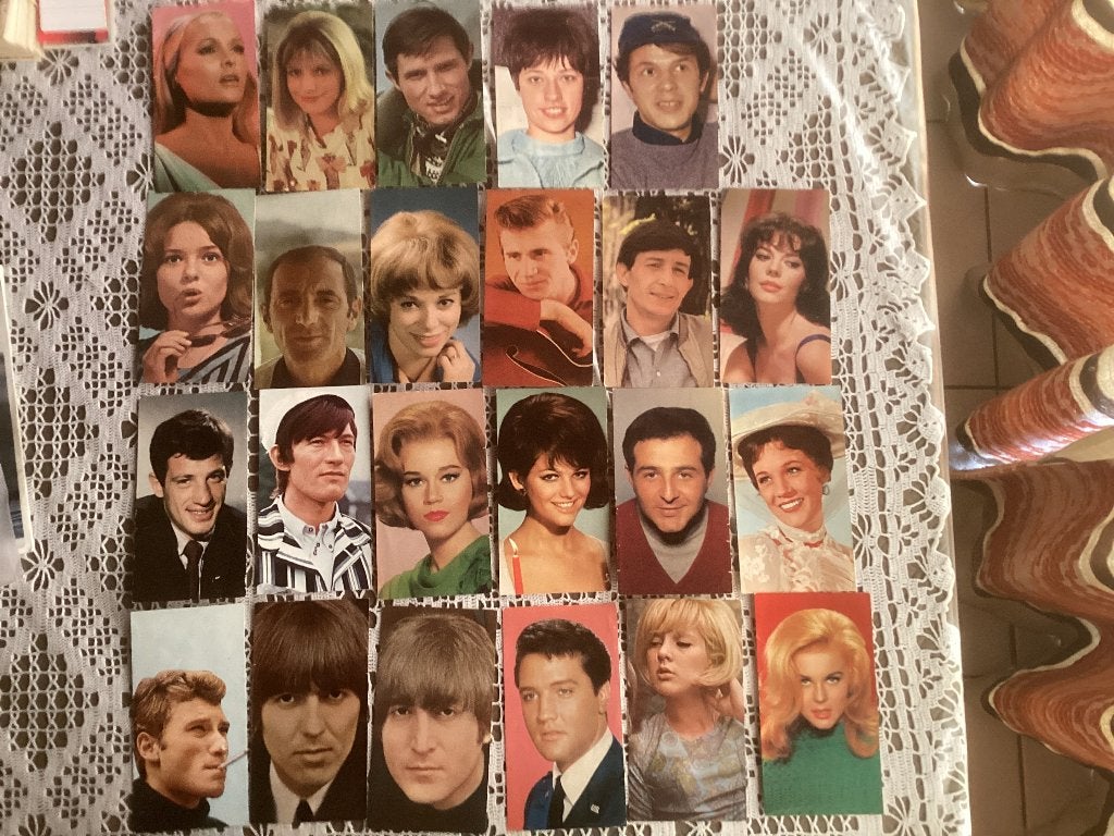 23 grote prenten chromos postkaarten Victoria vedetten, Collections, Enlèvement ou Envoi, Utilisé