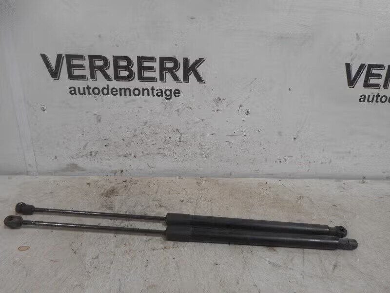 GASDRUKVEERSET ACHTER Ford Focus 3 (bm51-a406a10-ad), Enlèvement ou Envoi, Henry-Ford-Straße 1 50735 Köln, DE, Ford-Werke GmbH