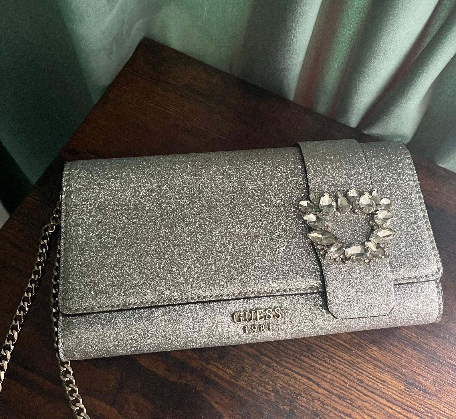 Guess feesttas, Handtassen en Accessoires, Ophalen, Gebruikt