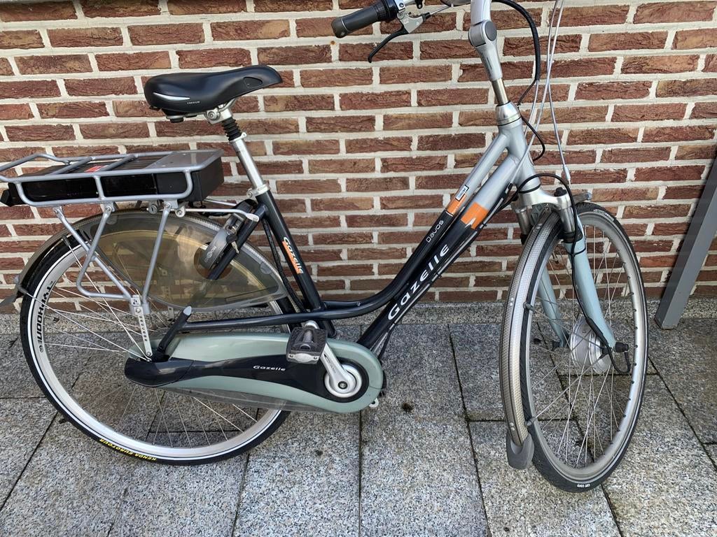 Elektrische damesfiets gazelle davos , defect, Fietsen en Brommers, Ophalen, Zo goed als nieuw, Gazelle
