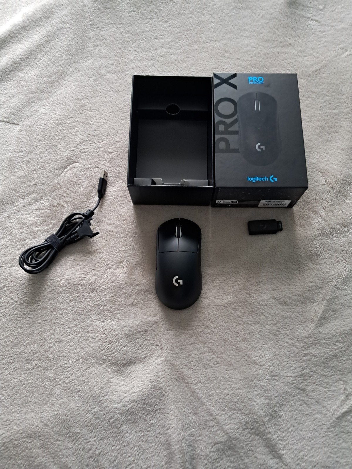 Logitech x pro superlight, Computers en Software, Muizen, Muis, Rechtshandig, Nieuw, Ophalen of Verzenden