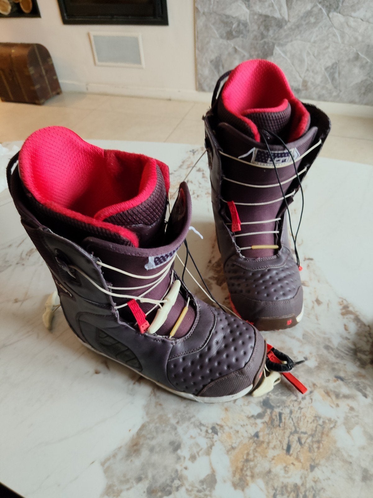 boots snowboard, Enlèvement, Comme neuf, Bottes de neige