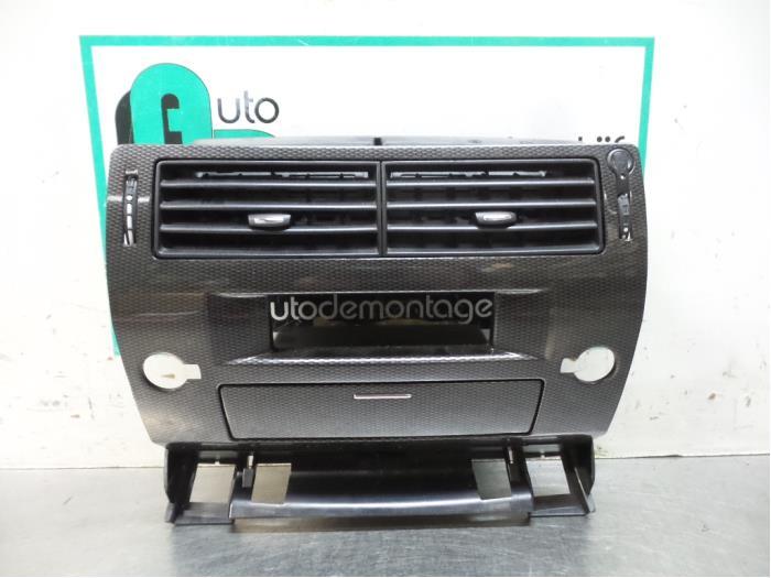 Grille aération tableau de bord d'un Citroen C4 (C4 04-), -, Utilisé, -, -