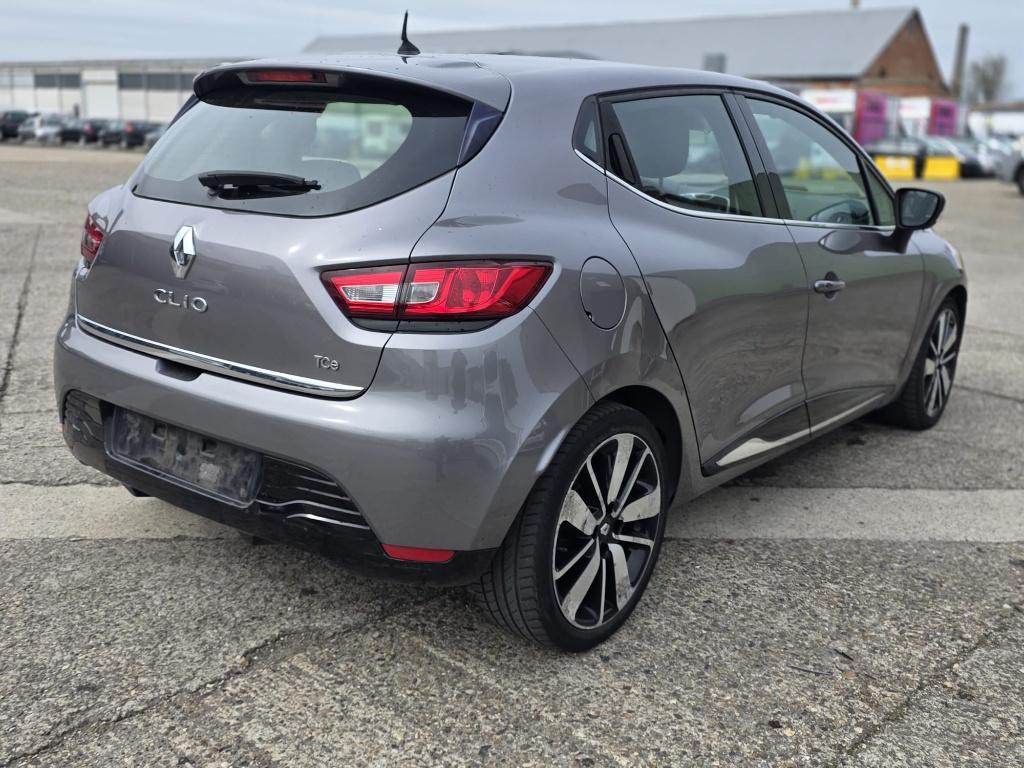 RENAULT CLIO 0.9 BENZINE 2015, Auto's, Stof, Handgeschakeld, Particulier, Clio