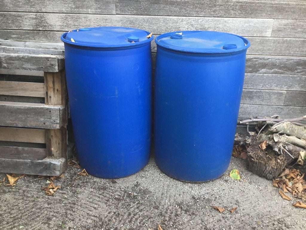 Blauwe tonnen, Tuin en Terras, 150 liter of meer, Ophalen, Zo goed als nieuw, Kunststof