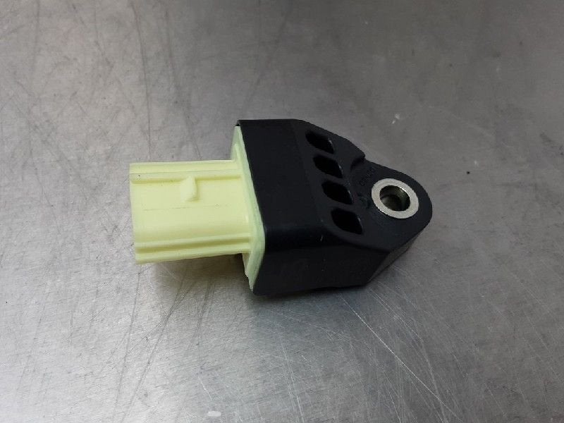 CAPTEUR AIRBAG Toyota Auris (E18) (|8983102140|), Utilisé, Toyota