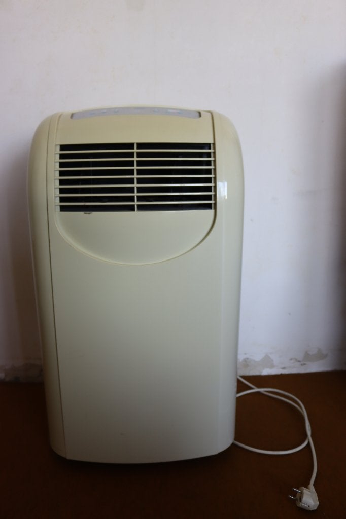 Mobiele airco Suntex 2.3MM, 60 à 100 m³, Refroidissement et Déshumidification, Enlèvement, Utilisé