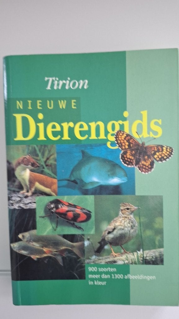 boek Tirion - Nieuwe dierengids, Boeken, Ophalen, Wilfried stichmann, Zo goed als nieuw, Natuur algemeen
